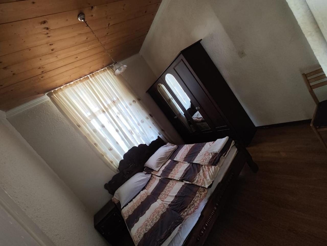 Hotel Chveni Ezo Ambrolauri Esterno foto