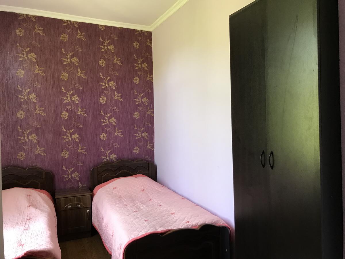 Hotel Chveni Ezo Ambrolauri Esterno foto
